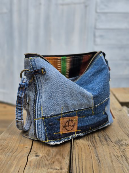 Small blue denim shoulder bag with flap and leather Gabus81 label